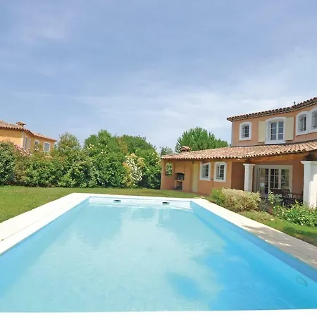 Lovely In With Kitchen Holiday home *