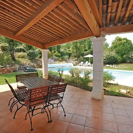 Holiday home Lovely In With Kitchen Fayence